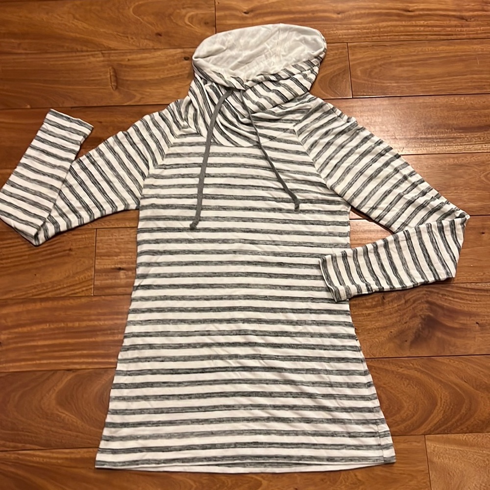 Red 23 tunic, super soft, size small. Gray and white stripe.